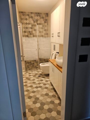 בית פרטי/ קוטג', לודיוב, נווה גן, פתח תקווה