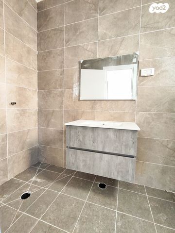 גג/ פנטהאוז, כלנית, צופים, צופים