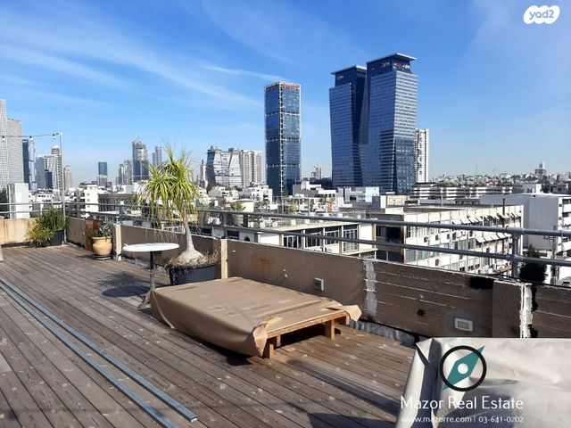 גג/ פנטהאוז, מונטיפיורי, הרכבת, תל אביב יפו