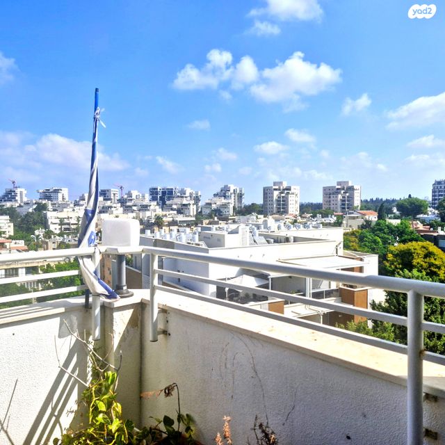 גג/ פנטהאוז, לאה גולדברג, נאות אפקה ב', תל אביב יפו