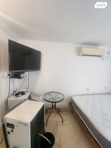 יחידת דיור, רש"י, ביאליק, חדרה