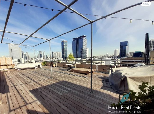 גג/ פנטהאוז, מונטיפיורי, הרכבת, תל אביב יפו