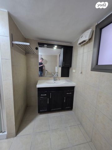 מרכז העיר, סביניה, הוותיקה