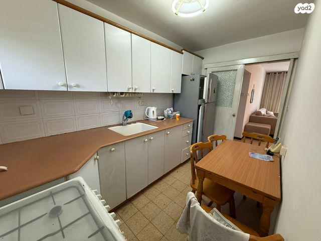 דירה, ראובן יודלוביץ, רמז, מערב ותיק, ראשון לציון