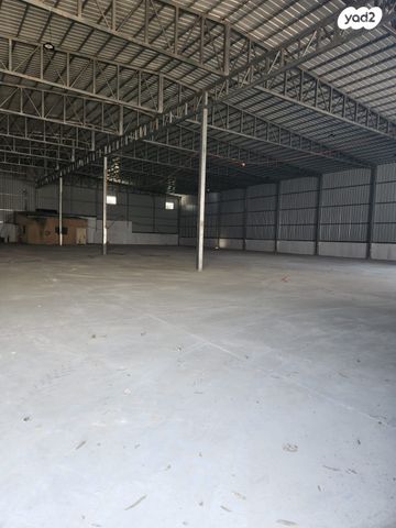 מחסנים, שדי חמד