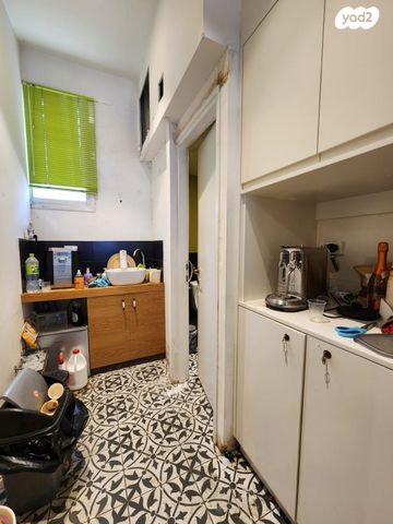 חנויות/ שטח מסחרי, כפר סבא