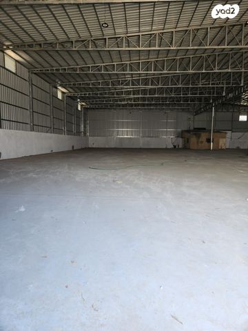 מחסנים, שדי חמד