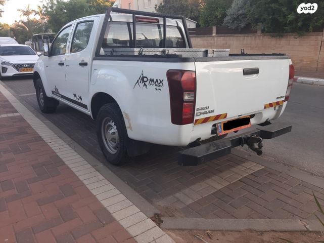 איסוזו די-מקס