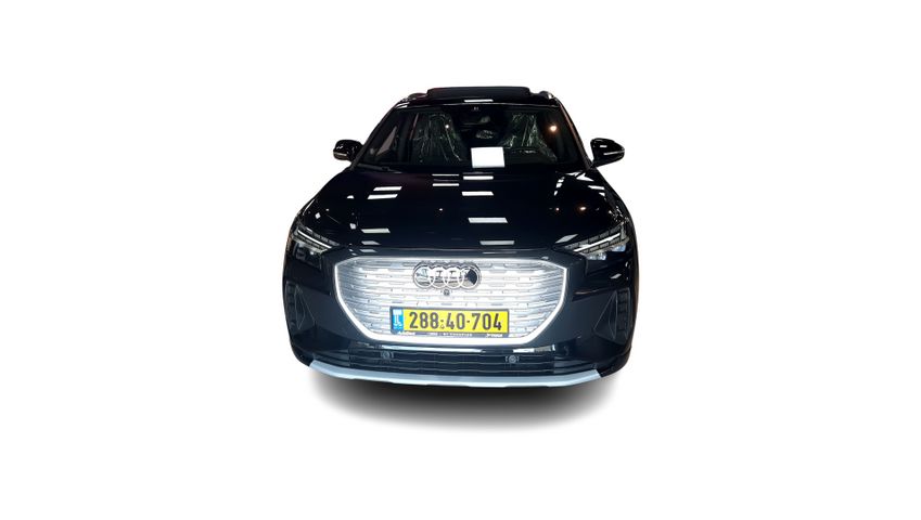 מודעת רכב אאודי Q4 e-tron