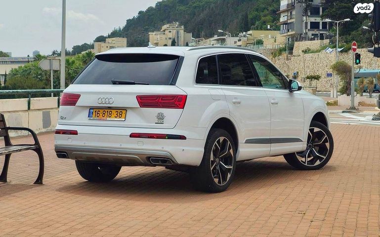 אאודי Q7