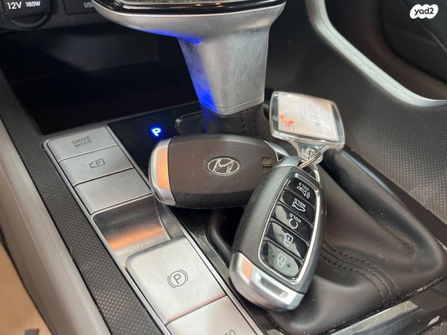 יונדאי אלנטרה