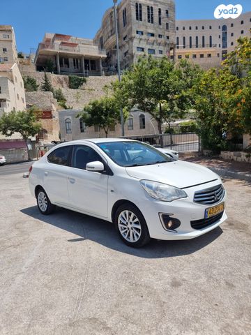 מיצובישי אטראז'