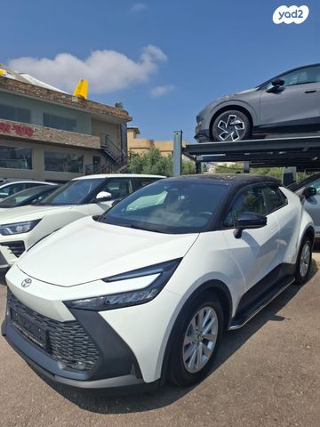 מודעת רכב טויוטה C-HR