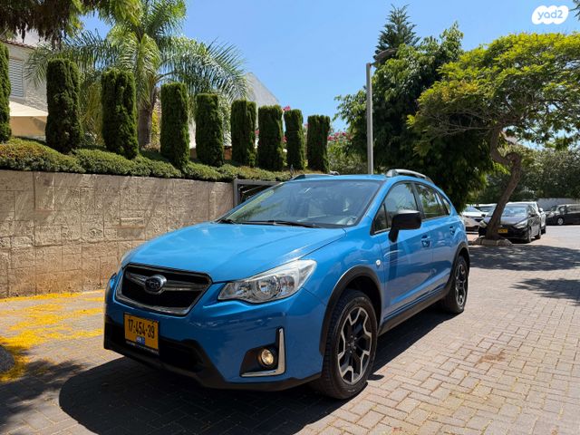 מודעת רכב סובארו XV