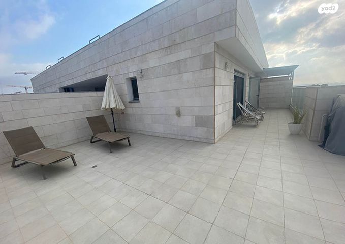 גג/ פנטהאוז, הבה"דים 10, נרקיסים, ראשון לציון