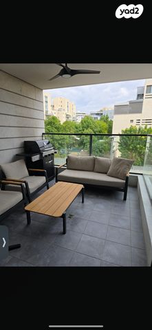 דירה, שדרות בן גוריון 5, פסגות אפק, ראש העין