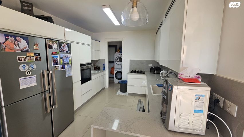 גג/ פנטהאוז, אבנר חי שאקי, גילה, ירושלים