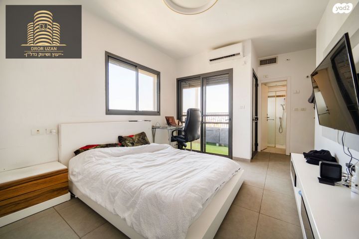 דופלקס, מנחם רצון, מחנה יהודה, פתח תקווה