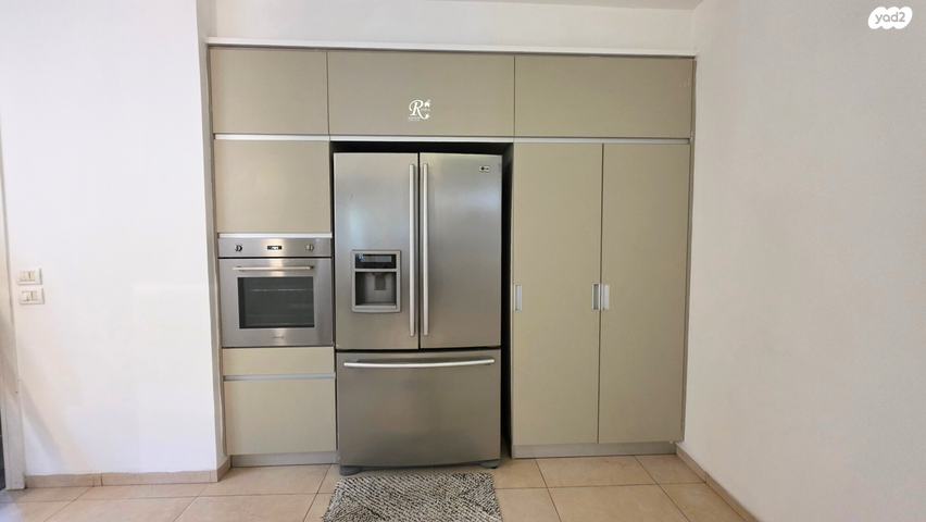 בית פרטי/ קוטג', סביון