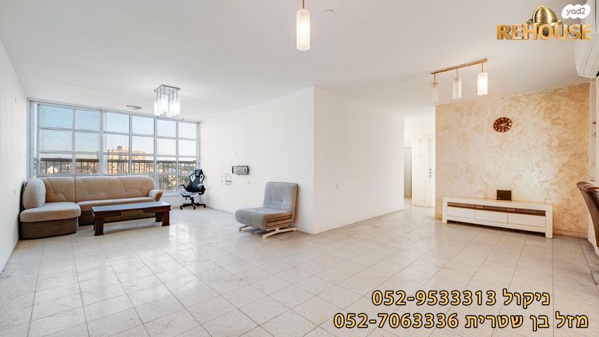 שדרות מונטיפיורי 4