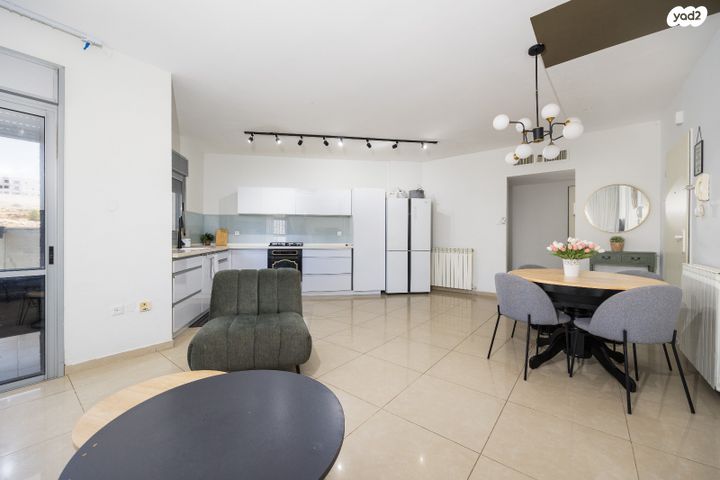 דירה, הבבא סאלי 12, חומת שמואל, הר חומה, ירושלים