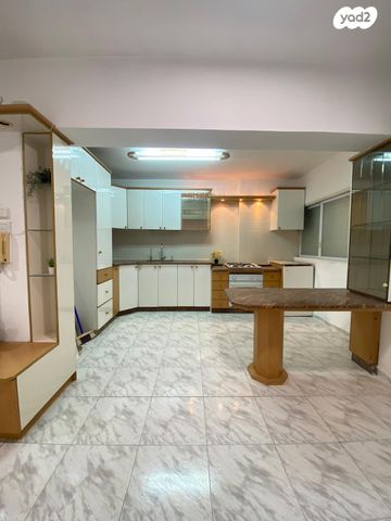 דופלקס, יאיר שטרן, קרית מנחם בגין, רמלה