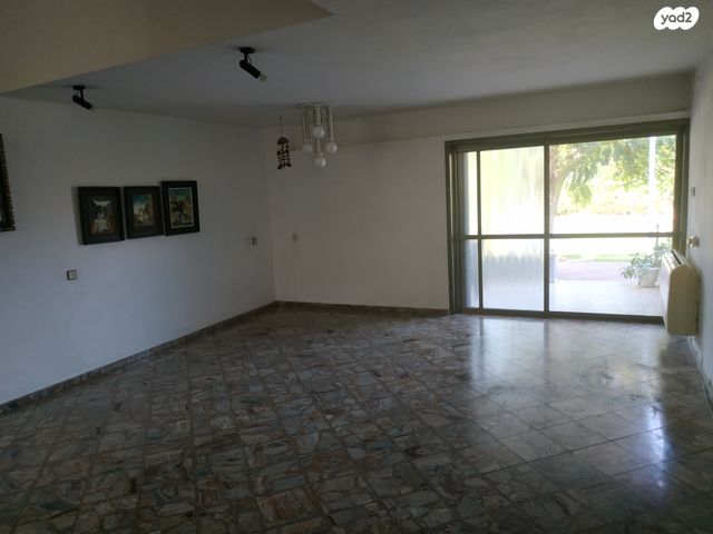 דו משפחתי, יפתח הגלעדי, ברנע, אשקלון