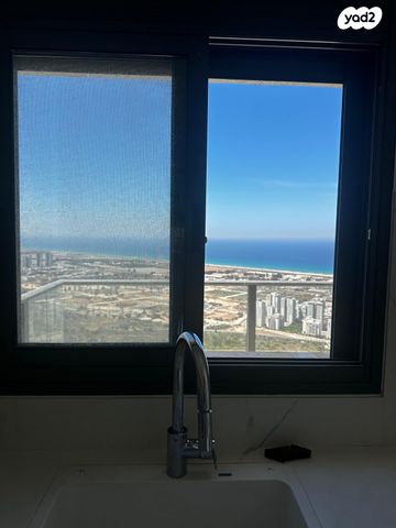 גג/ פנטהאוז, אברהם לינקולן, אחוזה, חיפה