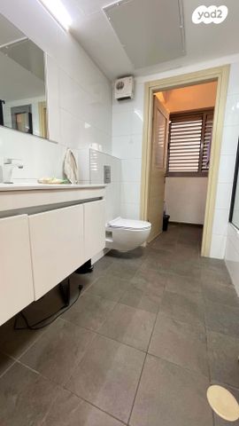 דירה, דרך המלך, גנים צפון, גני תקווה