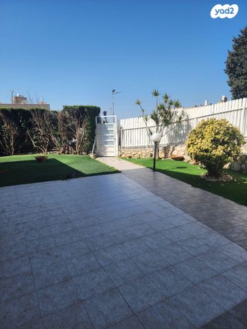 דירת גן, עירית, נצרת עילית / נוף הגליל