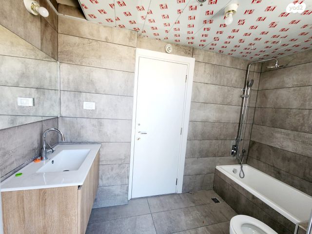 גג/ פנטהאוז, מרכז, קרית עבודה, חולון