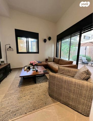 דירת גן, איתמר, חרוזים, רמת גן