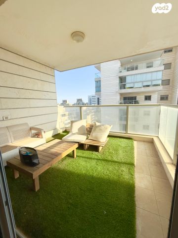 דירה, שדרות הציונות 81, ברנע, אשקלון