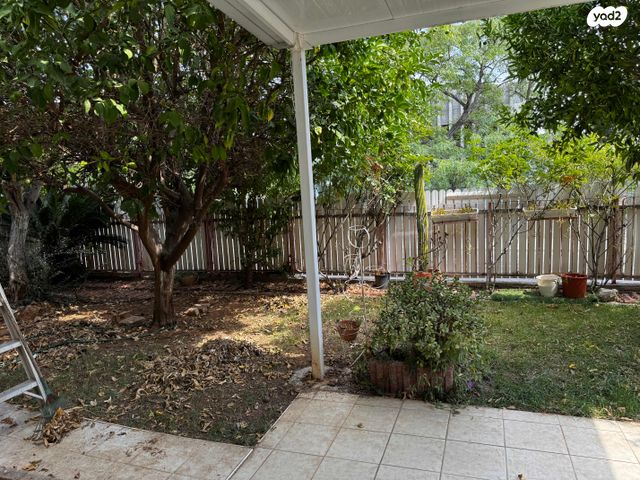 דירת גן, כפר יונה