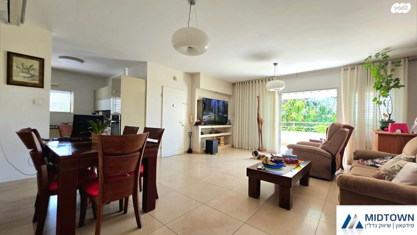 דירה, ד"ר משה סנה 15, סביוני הכפר, כפר סבא