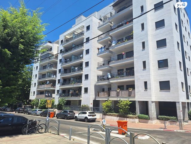 אוסטרובסקי 10