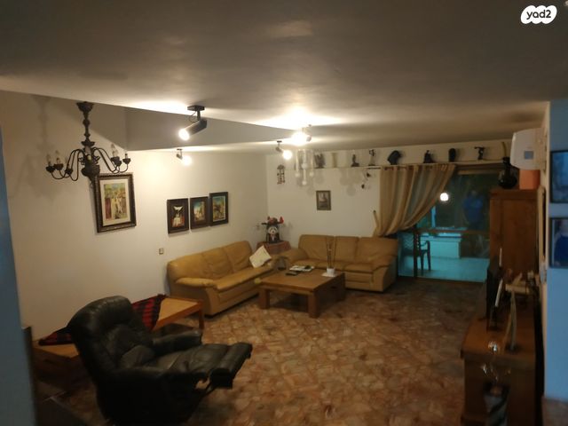 דו משפחתי, יפתח הגלעדי, ברנע, אשקלון