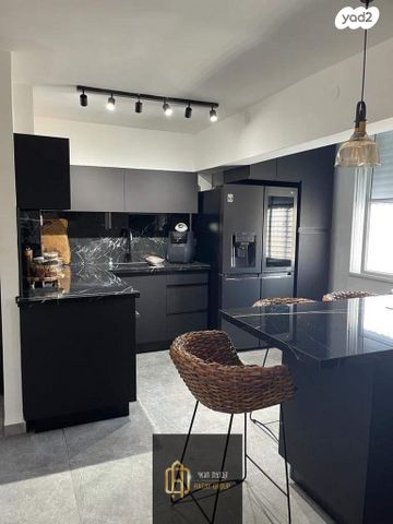 הרב אברהם הלל 9