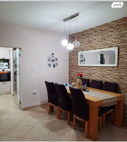 דירת גן, עירית, נצרת עילית / נוף הגליל