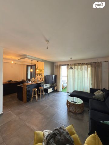 הרב ניסנבאום 37