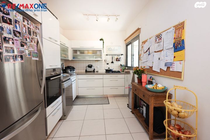 דירת גן, חסידה 6, כפר סבא הצעירה, כפר סבא