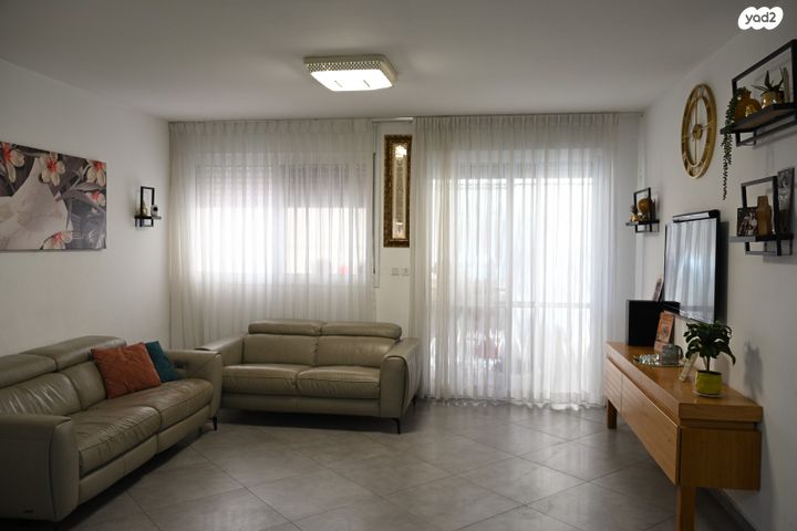 דירה, אלמוג, קרית מנחם בגין, רמלה