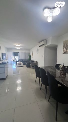 דירה, דקר 1, גני יער, לוד