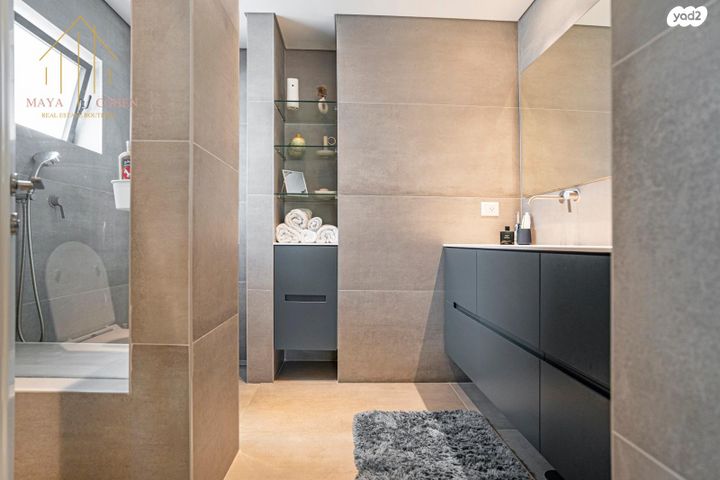 גג/ פנטהאוז, ש. בן ציון, ב' / צפון מערב העיר, רחובות