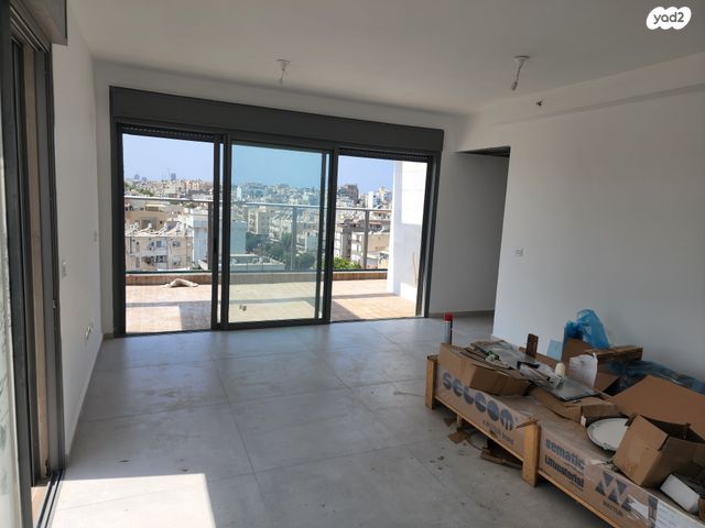 גג/ פנטהאוז, מרכז, קרית עבודה, חולון