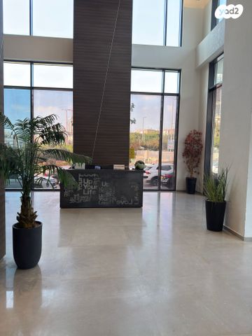 דירה, הרב ניסנבאום 37, אזור תעשיה, בת ים