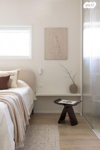 דירת גן, אלון, רמת השרון