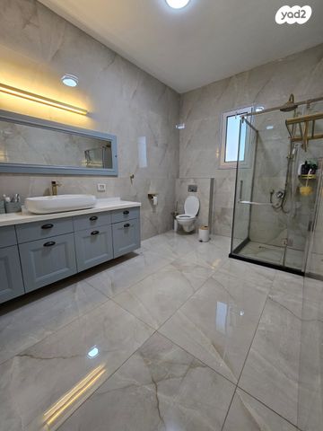 בית פרטי/ קוטג', עופרה חזה, באר שבע