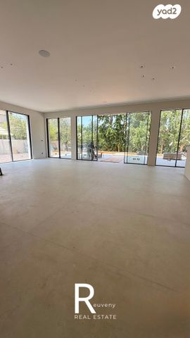 דירת גן, קרית יערים, רמת השרון