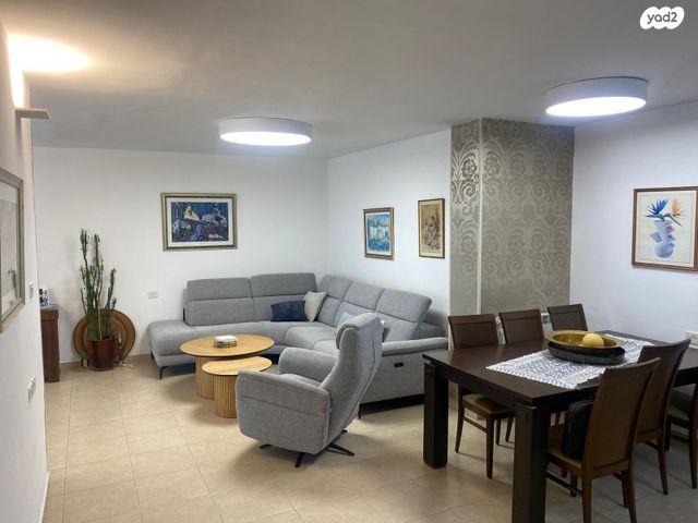 דירה, אברהם יערי, גילה, ירושלים